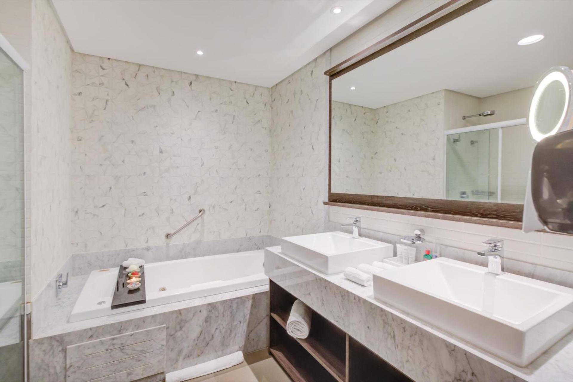 Transamerica Collection 戈亚尼亚 外观 照片 Bathroom